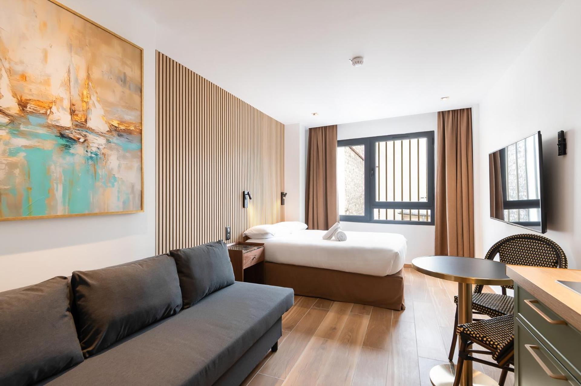 Les Suites Hcr Paris Exterior foto